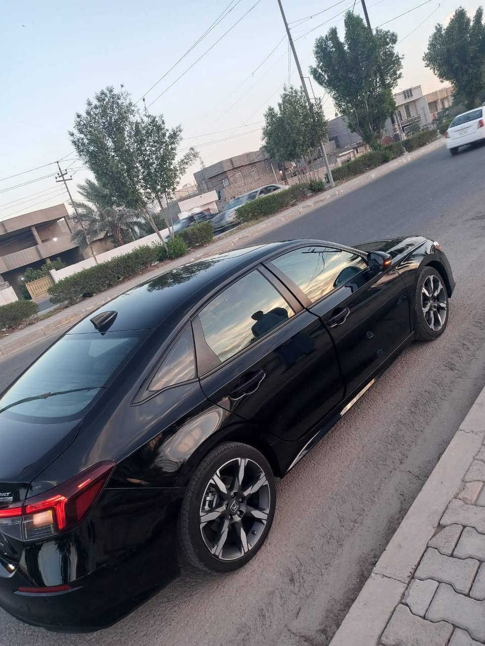 للبيع هوندا سفك موديل 25 هايبرد بدون صبغ فول مواصفات تورينك اللي يحب يستفسر عن سعر السيارة والتفاصيل يتفضل هذا رقمي ***********
