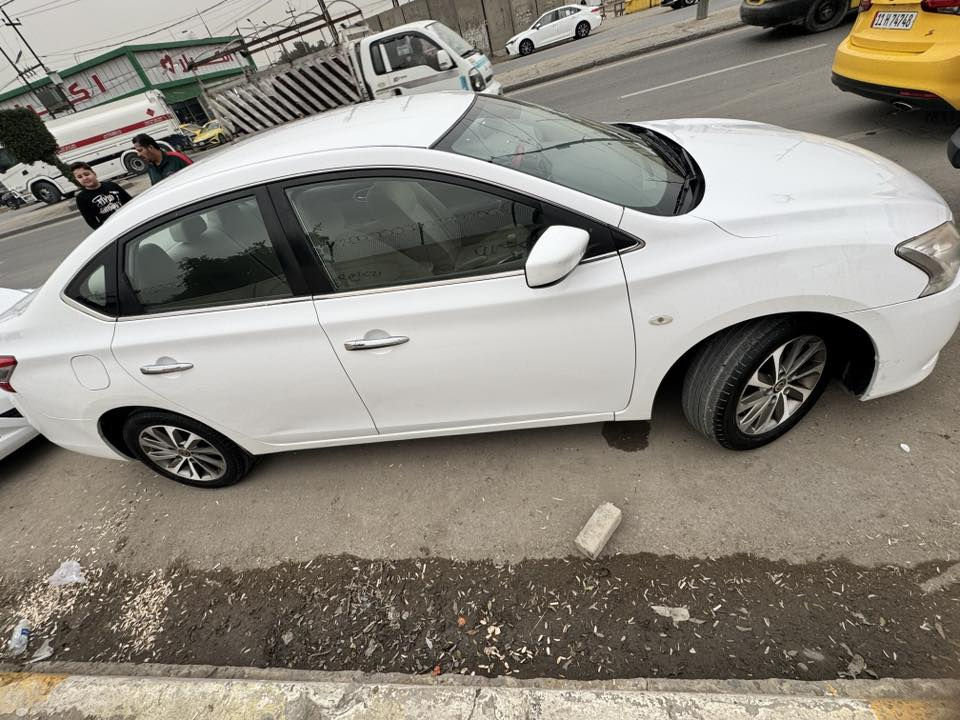 نيسان سنترا 2018 خليجي بيه صبغ باب وباب مبدل  وبيه دوسه عكس السايق  تخم جديد صدر امامي خلفي جديد تبريد شغال 
مكينة 1600 رقم أربيل شرط التحويل ***********
