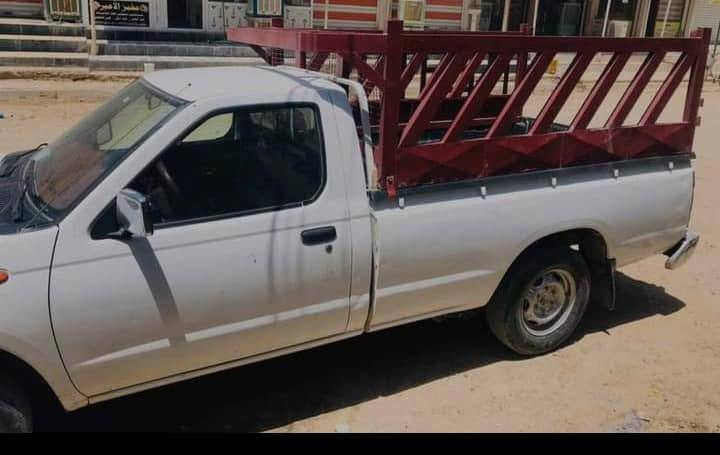 بيكم نيسان 2014 ديالى بسمي بيها بس شخوط قليله وسيارة خير من الله سعر 110 وبيها مجال ***********
