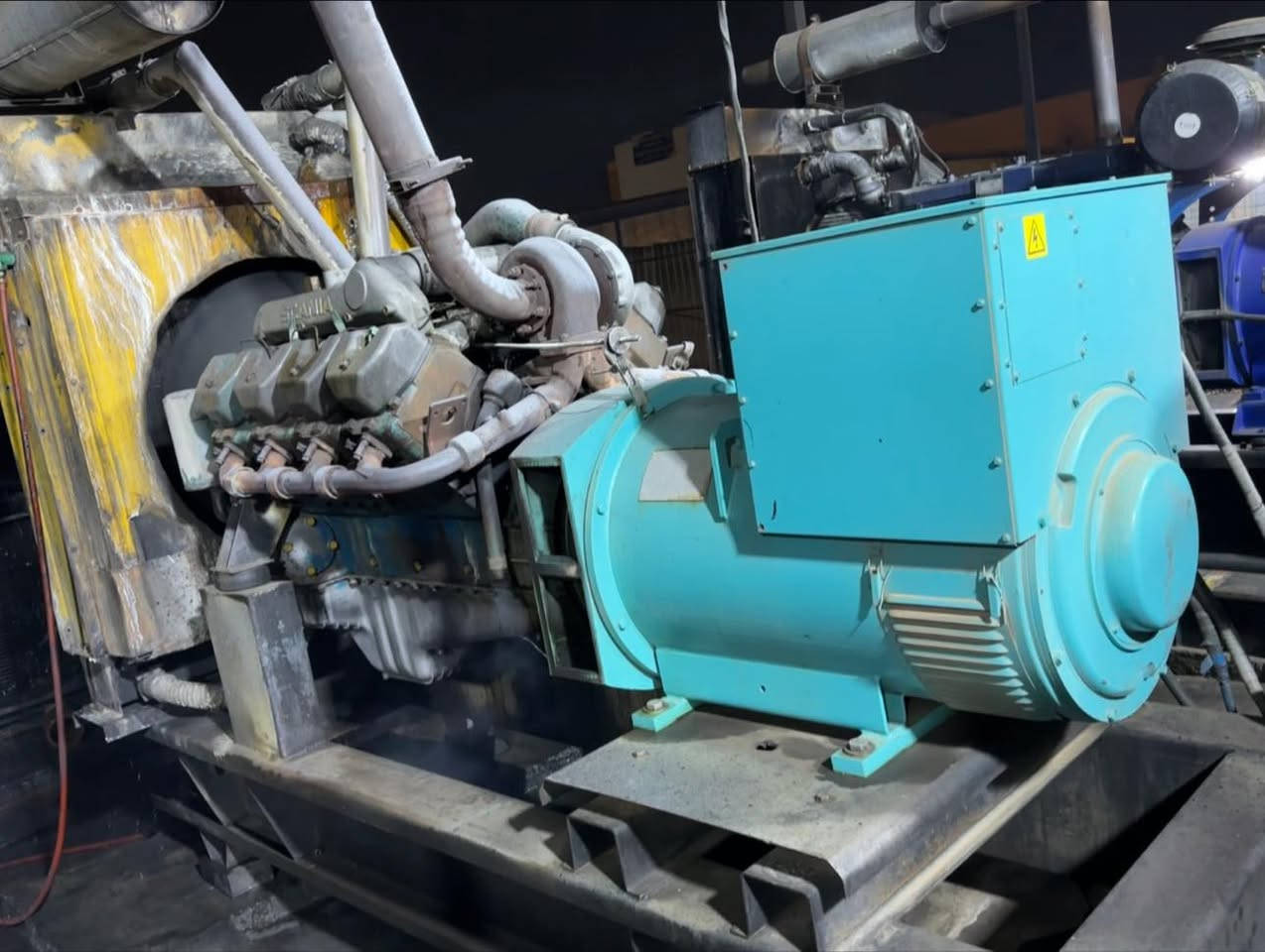 السلام عليكم 
مولد للبيع 
سكانيا V 8 سلندر كاطعه كرنك
توليد 350 كيفي بلادي ما مفتوح
شاصي عالي 45 ورقة 
***********
