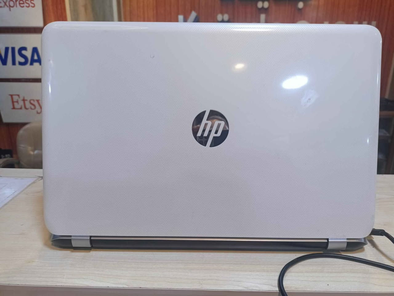 لابتوب HP Pavilion
* معالج i3 الجيل الثالث 
* رام 8 گيگا
* هارد 256 گيگا SSD
* كارت الشاشة خارجي AMD Radeon HD 8670M (بذاكرة 2 جيجابايت) 
* الشاحنة الاصلية 90 واط 
* السعر 125 الف دينار شامل التوصيل
يوجد توصيل لكل محافظات العراق موصل, نينوى


**إذا كنت صاحب هذا الإعلان وتريد حذفه لأي سبب، رجاءا أرسل رسالة إلى الدعم الفني**