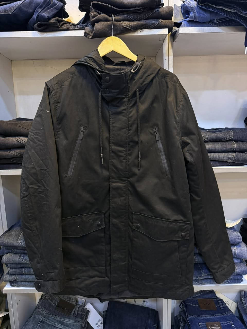 كسر قماصل اوربي 
قياسات داخل صورة 
العنوان الحرية أولى شارع مختار 
كرار خليجي 
***********
