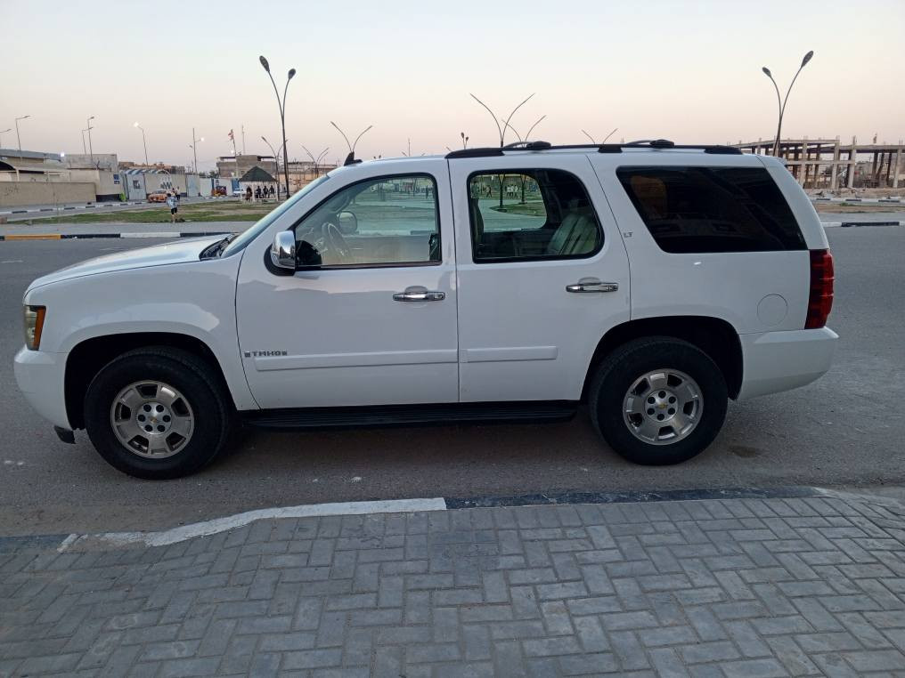 تاهو للبيع موديل 2008تحولي ثاني يوم مكفوله من الضربه والصبق فقط 2رباع بل بيبان والباقي كفاله مكينه +كير+حداديه+تبريد+تخم تاير كله مكفول عنوان بصره سعر 180بيه مجال شراي يتصل *********** البصرة, العراق
