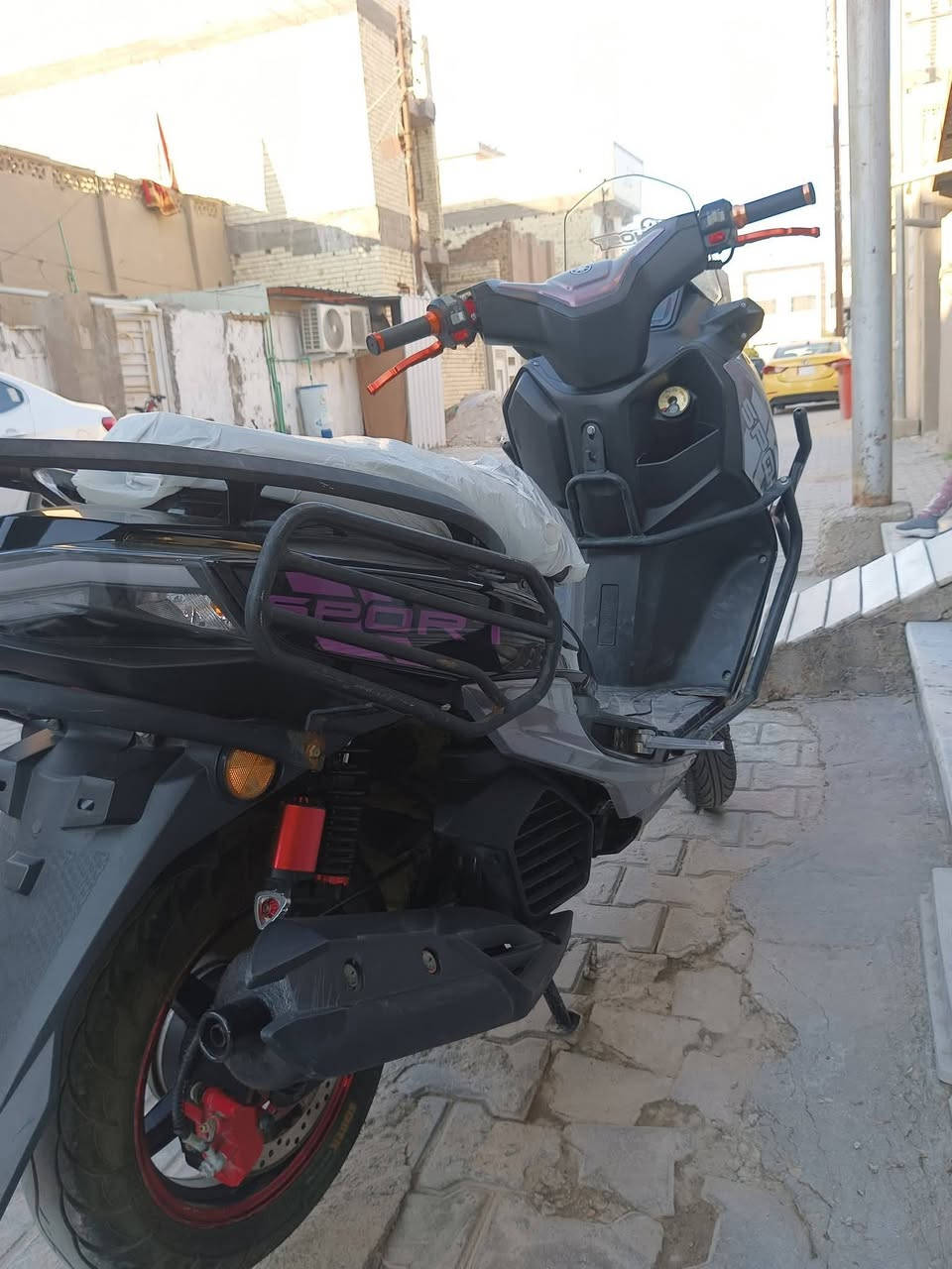 السلام عليكم 
للبيع دراجه سكنس كوست 
نقداً او أقساط 
موديل 2025
دراجه كفاله عامه 
جديده استعمال قليل 
ماشيه 14 الف 
عداد إلكتروني 
لايت زنون بلاد
سرعه 140
***********
***********
