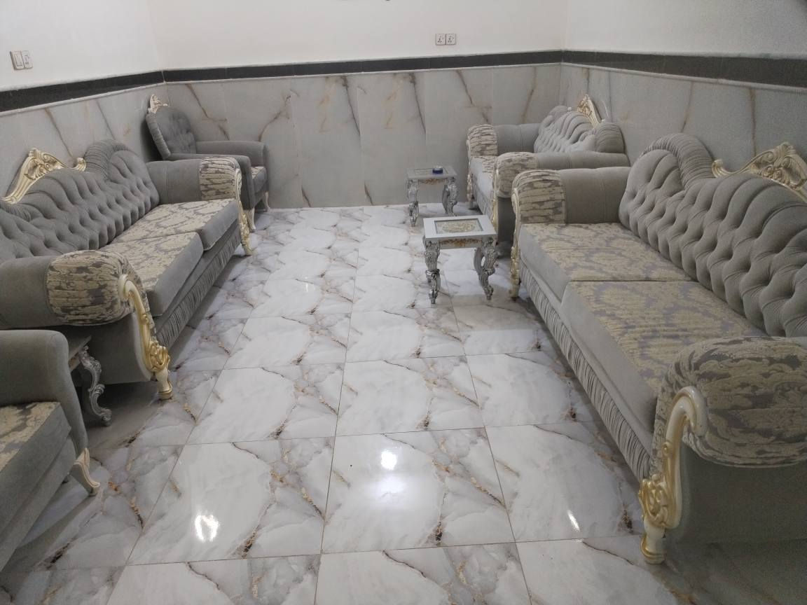 السلام عليكم تخم تركي باله ثقيل 10مقاعد ويا سيت طبلات للبيع رقم *********** عمارة, ميسان
