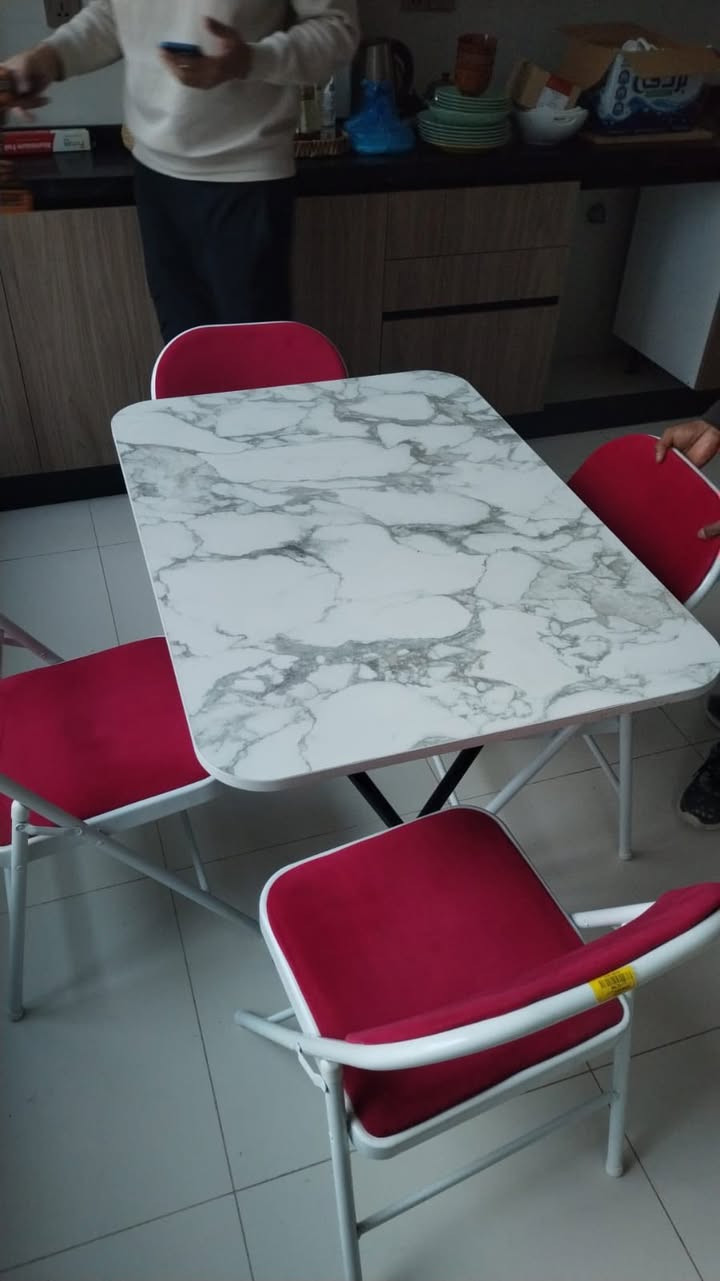 غرف نوم جدد للبيع وميز طعام سعر الغرفه٥٠٠. بشرط شخط مابيه ميز طعام ب١٠٠


**إذا كنت صاحب هذا الإعلان وتريد حذفه لأي سبب، رجاءا أرسل رسالة إلى الدعم الفني**