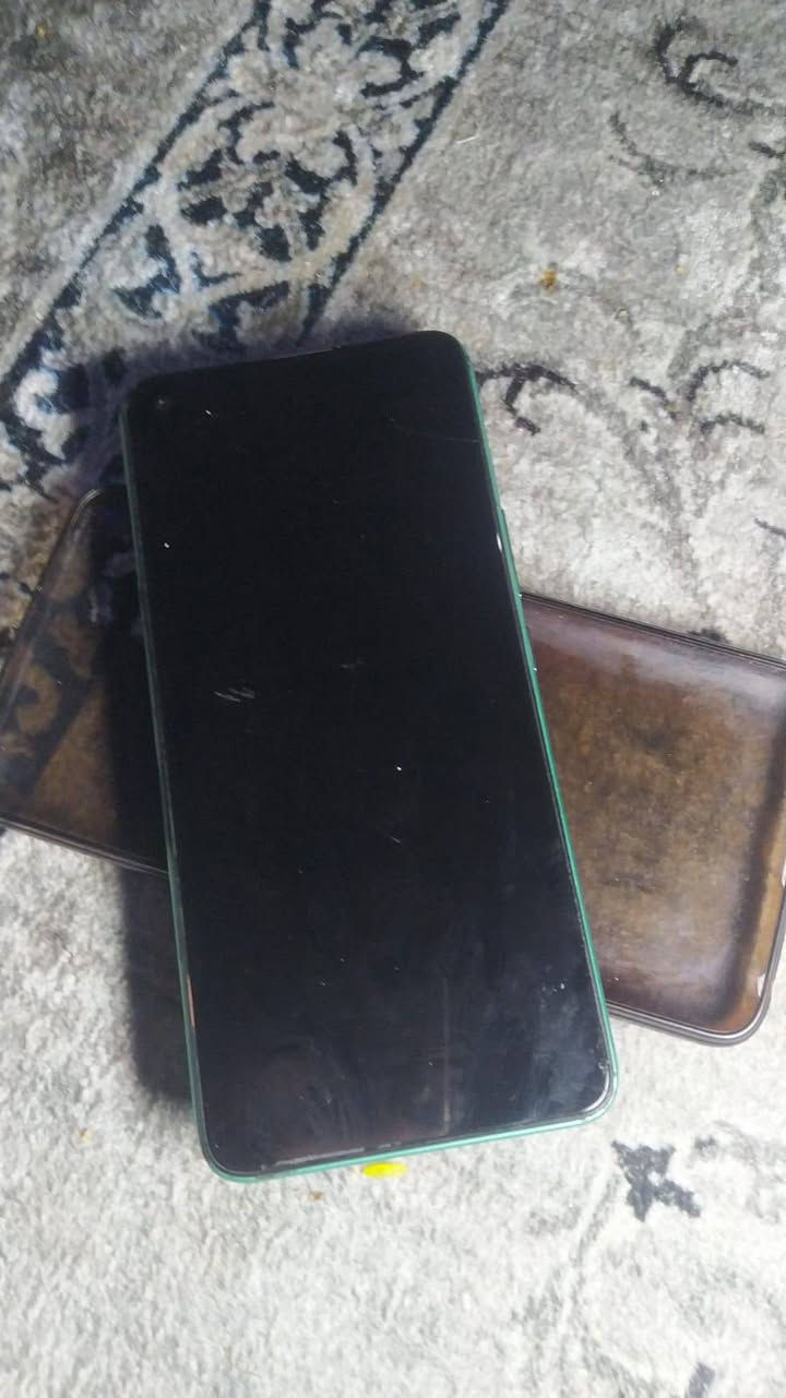 جهاز RAVOZ LiTE Z8 , للبيع ذاكره 128 عشوائيه 4 السعر 60 وبي مجال مكاني ناصريه رقمي للتواصل ***********
