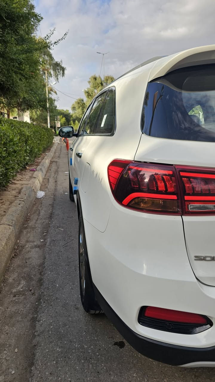 السلام عليكم 
1 الموديل 2019 خليجي
2 المواصفات 1/1 
3 فول مواصفات للاخر عدى الفتحه وتبريد الكشنات
V6 4
5 كشنات رياضي جلد + كهرباء ⚡️ لون قمرديني 
6 كامرات عدد 4️⃣ 360 درجه 
7 اربع انظمة قياده
8 مانع انزلاق 
9 حساسات امامي خلفي 
10 هاند بريك بصمه + نظام اوتو هولد
11 بجم دبل شباك أضاه LED
12 لآيت زنون
13 ويل كاب عدد ٥
14 جنطة كهربائية شفط 
15 المرآيه كأمره + شفط 
16 شاشه كبيره GPS نظام خرائط يحدث تلقائيآ
17 شاشه اعطال 
18 ماشيه ٧٤ حقيقي 
19 شاحنه لاسلكي 
20 دوسات ليزرية علامه SORENTO 
21 أناره داخلية لون احمر 
22 بصمات عدد 2️⃣
23 داخل لونين
24 بردات بلاديه 
25 السياره كامل مواصفات للأخر 
السيآره رقم ٢٧ ذي قار الدولي بأسمي شخصياً 
شرط تحويل
السياره مامتعوبه ونظيفه حيل
العنوان البصره قضاء القرنه 
السعر ٢٧٩ بي مجال قليل بعد المعاينه
***********
