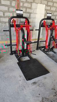 يتوفر جهاز سحب ظهر منحني تحميل جديد   للبيع  الاتصال 07715158804