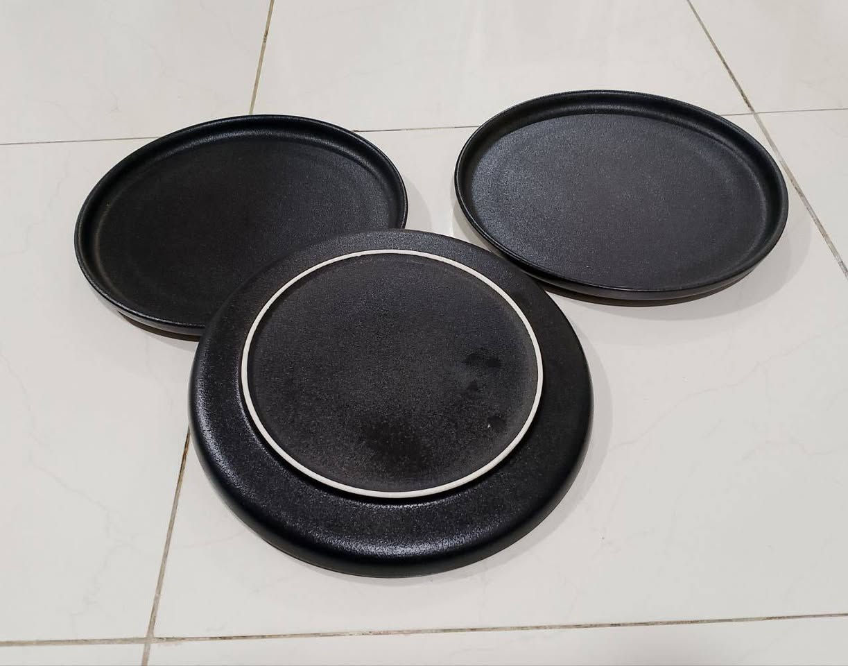 سيتات وقطع اسود اجنن وباسعار مناسبه جداً جداً 
للحجز والاستفسار ماراسلتنا خاص او واتساب ***********
