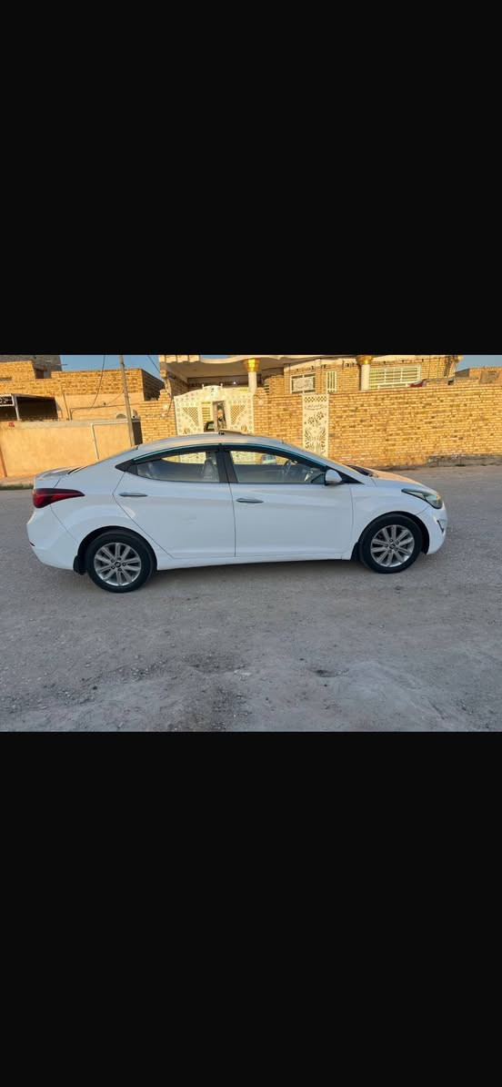 السلام عليكم النترا موديل 2014 كفاله عامه وارد خليجي رشه صبغ بلدوسه نص من الدوسه فقط والباقي كفاله مكينه وكير كفاله 1800 حداديه جديده تخم تاير جديد تبريد ثلج كهربائيات كلها شغاله سنويه 2027 ارقام انكليزي السعر 115وبيها مجال  مكان السياره ميسان العماره رقم الهاتف ***********
