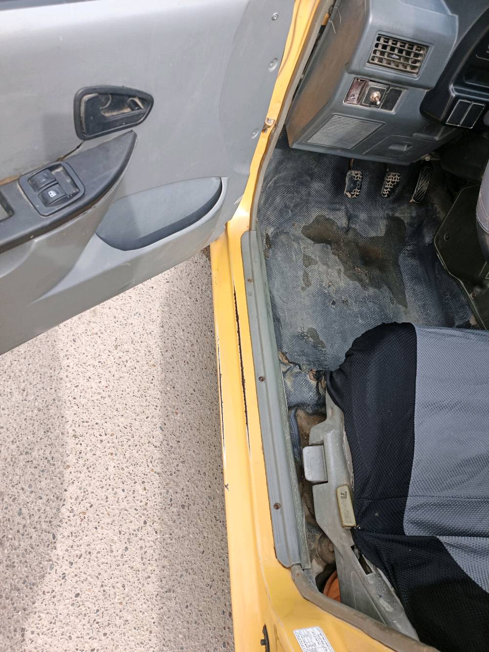 سايبا موديل 10 سياره كامله كبل الشارع شواصي بلاد تخم تاير باتري جديد كهربائيات كلهة شغاله سياره بل واقع احله بعد