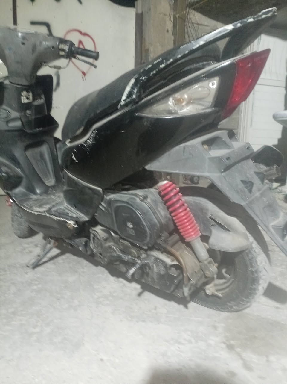 سلام عليكم ماكس مضلع بيه فقط ولفات فقط سكن بلديات شارع المصرف ***********سعر350
