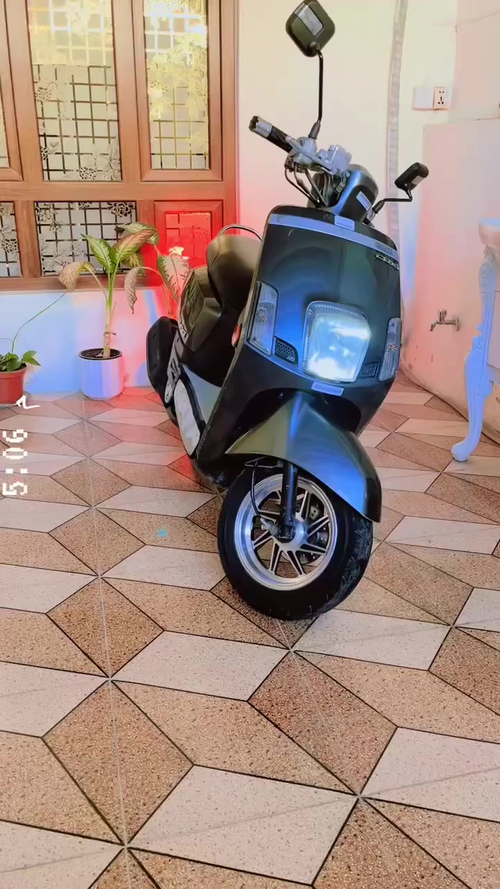 سلام عليكم دراجه بوليس مصطره موديل 2011 دراجه صارله اسبوع من نزلته من الرنبه دراجه بيها تزويد خارجي وياله ودبلات ويدات وقبغ عنبار وقبغ فلاوين ولايتات زنون واشاير لدات وارضيه تفصال كشن جلد دهن امزايل دراجه مكفوله كفاله عامه دراجه ختم واحد كله ويه المكينه سعر خاص مكانه ديالى بعقوبه للستفسار على الرقم *********** او مراسله الصفحه
