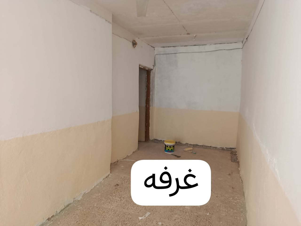 يوجد دار للرهن حي الرحمه  قريب بوابه شارع الامام علي ثاني فرع 110متر غرفتين وصاله ومطبخ وصحيات عدد 2للرهن الدار فارغ حاليا وترميم جديد *********** اني راعيه مو مكتب 15نهايته
