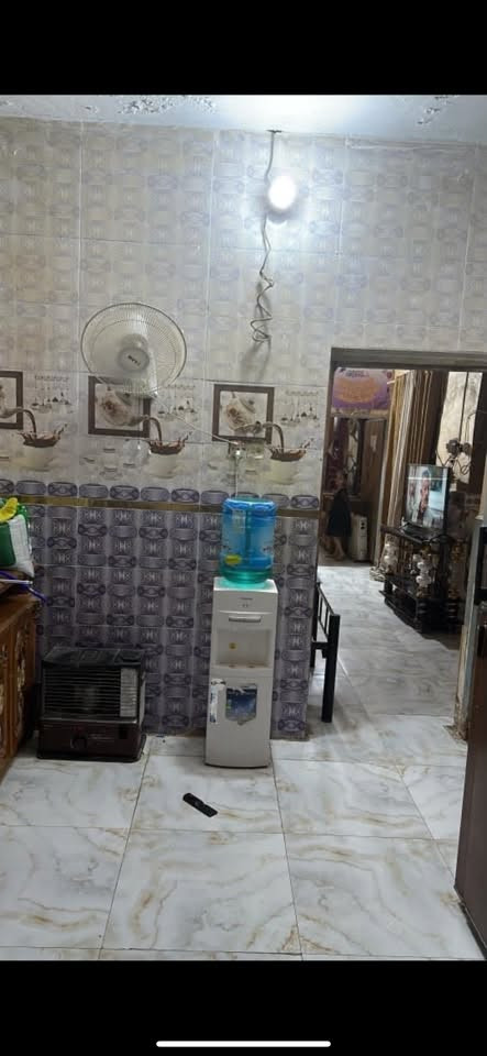 البيت للبيع حي اور الثانيه ١٠٠م طابق واحد  عكاده واجهه ٥ ونزال ٢٠ السعر ١١٥ قفل
***********
