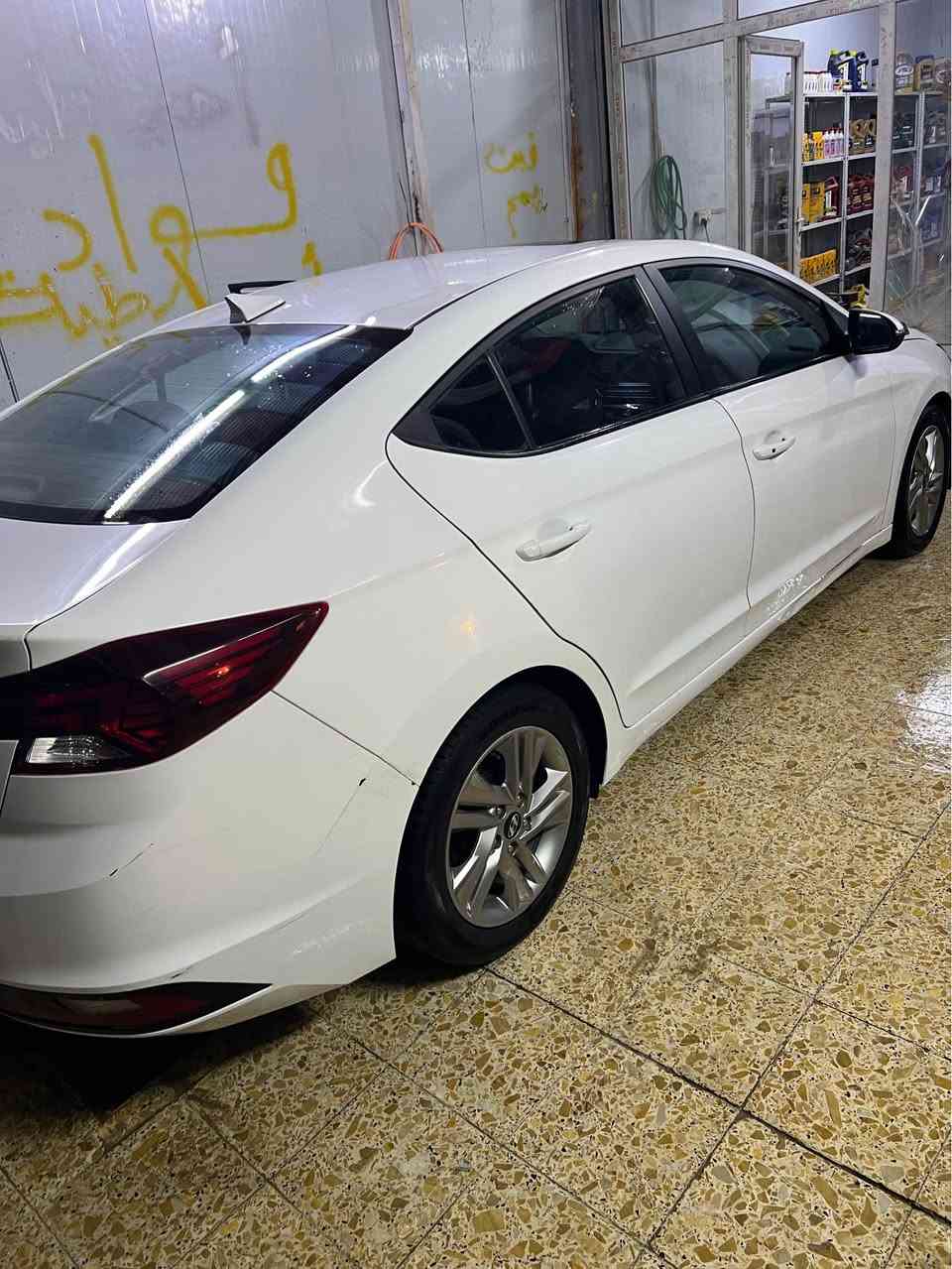 السلام عليكم 🛑النترا موديل 2019وارد كندي  فول مواصفات بدون اي قطعة تبديل فقط دعامية امامية بدون ايرباك يعني كل ايرباكات سليمة وعلى الفحص كير مكينه بشرط سيارة جديدة حتى الفيت بم بعدة مال شركة بيها .💢بيها صبغ بالبنيد  شي قليل هذا ضررها من امريكا وبعراق صار بيها صبغ بالجامرلغ والباب الخلفي الي وره السايق شي بسيط  وبيها كم  رصعة مال حالوب 
السعر 145
رقم السيارة ديالى بأسمي واني المستورد
عنوان السيارة ديالى 
للتواصل على الرقم 
*********** الخالص, ديالى
