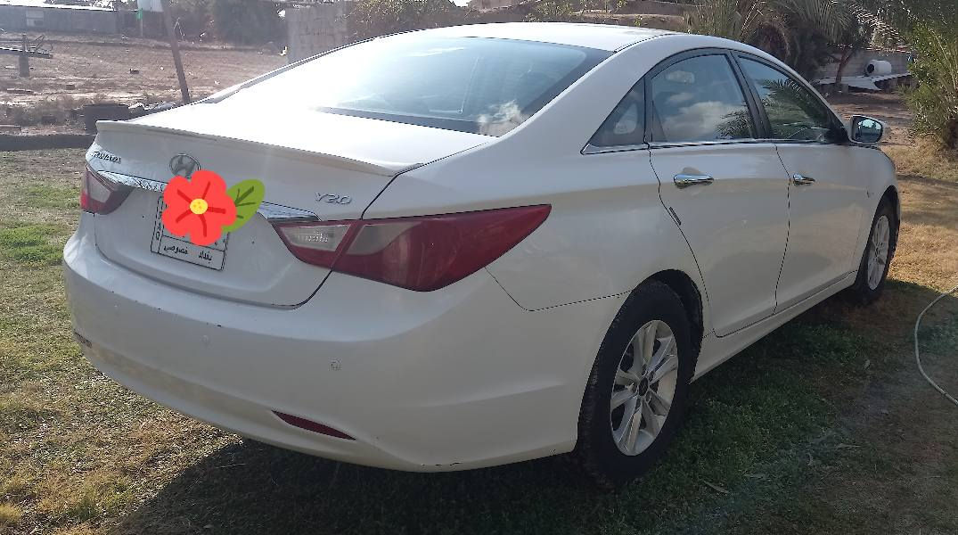 السلام عليكم 
سيارة سوناتا وارد كوري ٢٠١٢
مكفول عدا هلا لات بيهن صبغ والباب الأيمن الخلفي بية صبغ
بدون حادث
محرك +كير جدد
منظومة تبريد جديده 
صدر أمامي خلفي جديد 
تخم تاير وي السبير جدد
رقم بغداد 
١١٠بية مجال 
الاستفسار الاتصال على الرقم ***********
واسط/ الزبيدية
