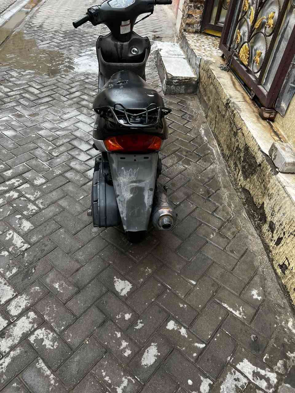 دراجه ادرس للبيع كلش نظيف تفحص يله تاخذه اي نقص مابيه السعر 600 وبيه مجال مكاني الصليخ ***********
