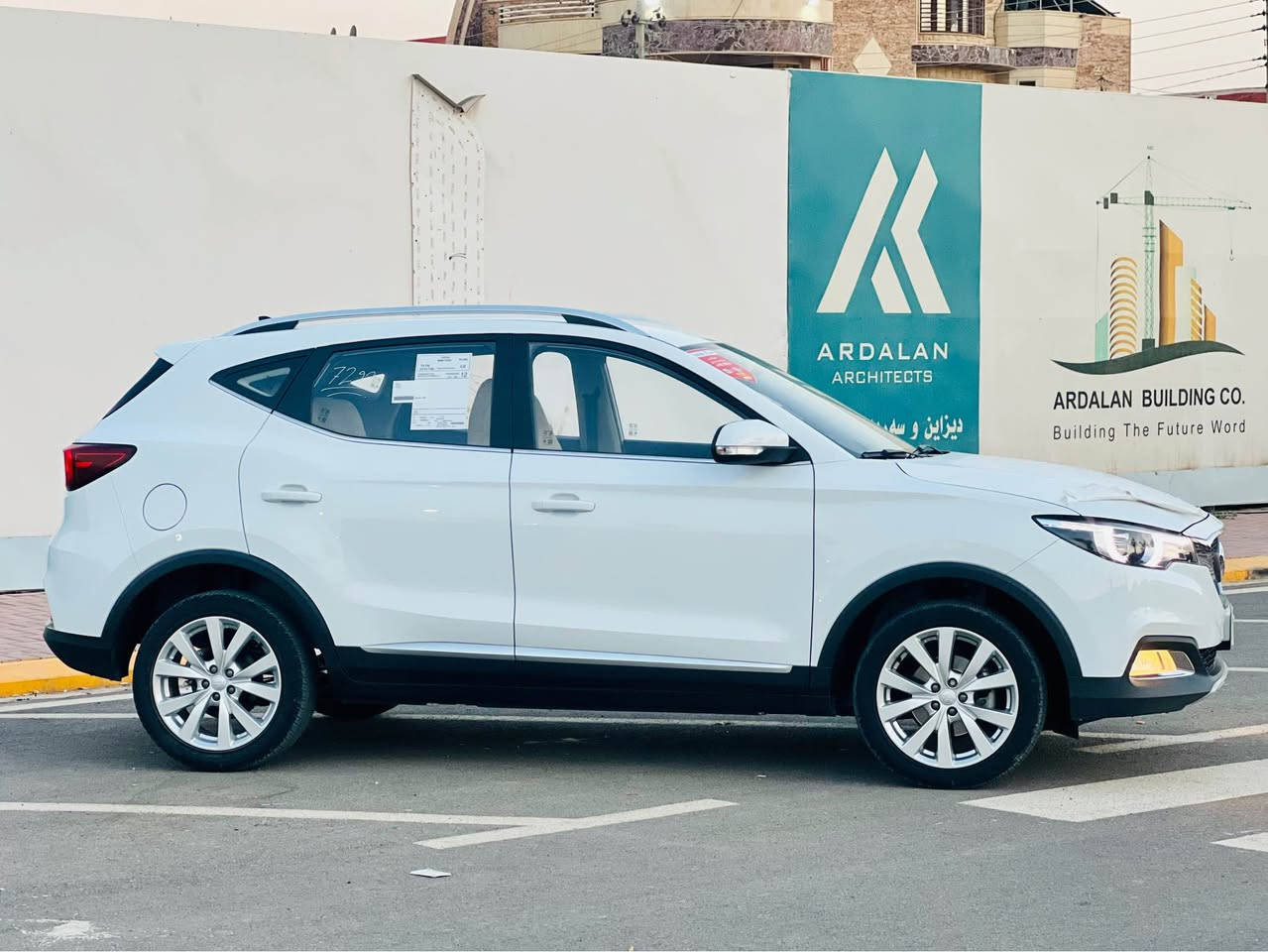بەناوی خوای گەورە 
Mg zs 2023
لایتی لیدو عەدەسەیە ئاوینە ئیشاراتە سەیارەکە بەسمەیە حەساسە ٢١هەزار کم رۆشتوە هیجی پیوەنیە ماشاءاللە زۆۆر جوانو بی کیشەیە کوشن جلدە سەنەوی بە ناوی خۆمانەوەیە هیج کیشەیەکی نیە بەشەرتی هەموو شتیک 
بۆزانیاری زایتر پەیوەندی بکەن بەم ژمارەیەوە .
ژم:***********
شوین:کەلار. كالار, السليمانية

