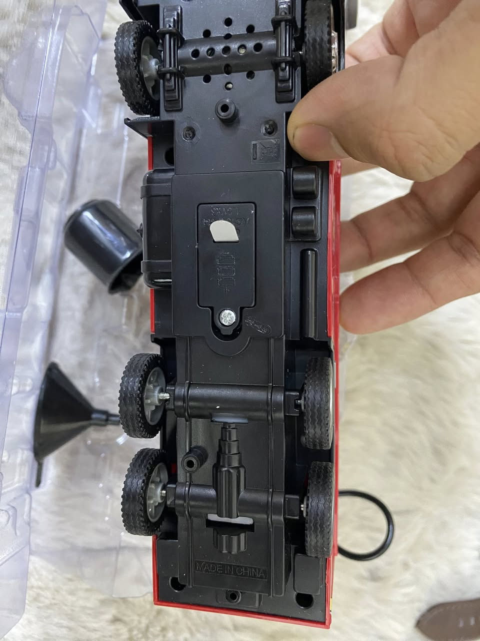 سيارة اطفاء كما موضح بالشكل
بلاستك قوي مو حديد*
تشتغل تذب مي او اضوية

السعر ١٠


**إذا كنت صاحب هذا الإعلان وتريد حذفه لأي سبب، رجاءا أرسل رسالة إلى الدعم الفني**