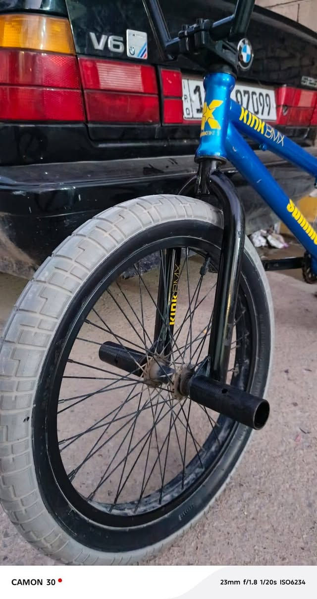 Bmx للبيع
بايسكل Bmx للبيع السعر 160 وبي مجال

المكان. الناصريه شارع عشرين قرب طاحونه الرحيق للراشي
للتواصل 0788238101


**إذا كنت صاحب هذا الإعلان وتريد حذفه لأي سبب، رجاءا أرسل رسالة إلى الدعم الفني**