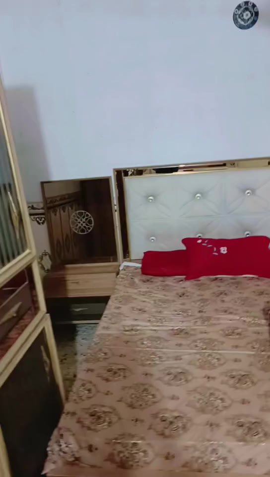 من رخصت الادمن غرفة نوم تركية 8 قطع  ثكيله ونضيفه مثل ماواضح بالصور السعر (900)وبيه مجال ***********
