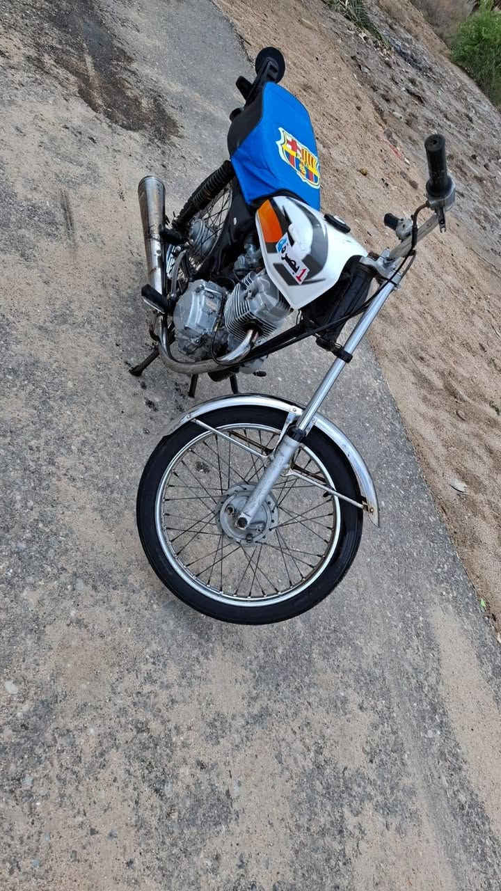 سلام عليكم دراجه كلك لبيع سعر 450 وبيه مجال العنوان البصره شط العرب باب جليع دراجه نضيفه شراي هذه رقمي ***********
