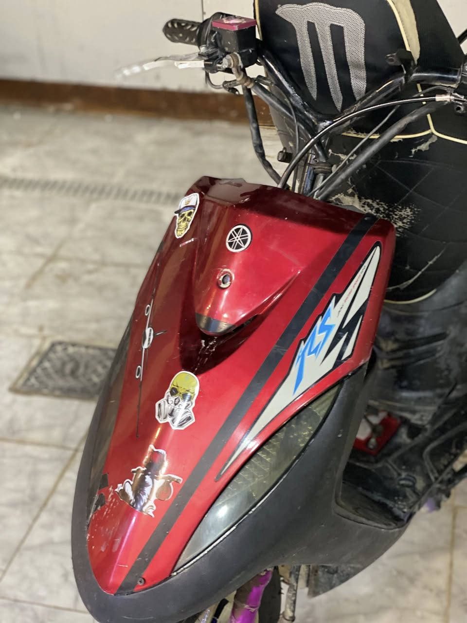 ماكس عدله حالياً لدراجه مال لعب إذا تريده كامله عراضه كله موجوده لمكينه مفتوحه 49 لمكينه خرسه وياها كزوز رياضي ودبلات رياضي وكلجات امامي خلفي رياضي لدراجه مرتبه مثل ما تشوفون بل صور لسعر 650 وبيه مجال ان شاء الله


**إذا كنت صاحب هذا الإعلان وتريد حذفه لأي سبب، رجاءا أرسل رسالة إلى الدعم الفني**