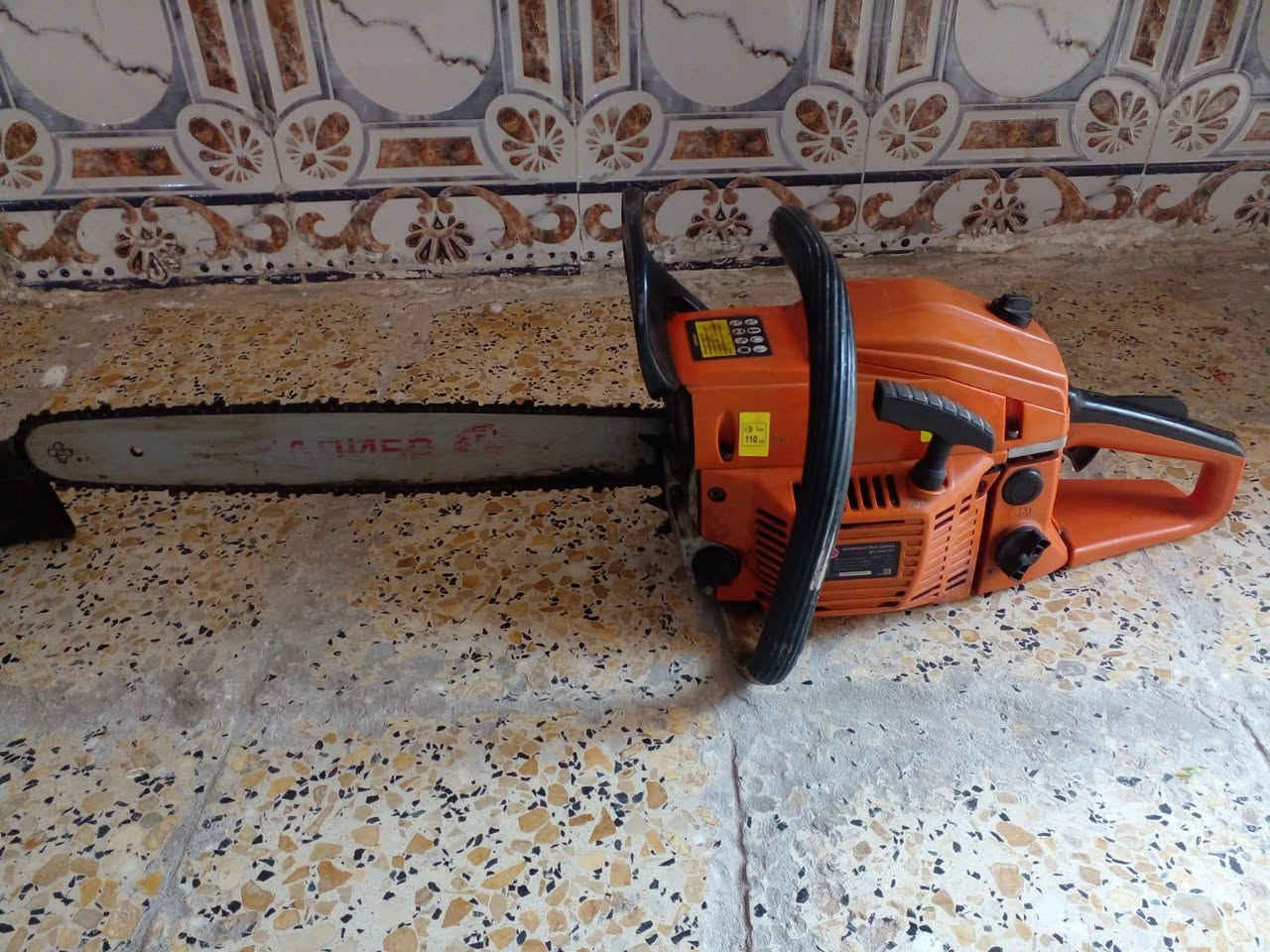 منشار للبيع ب75 الف وبي مجال 
شراي اتصل ع رقم  ‏‪***********‬‏
مكان واسط، كوت، حي الشهداء
