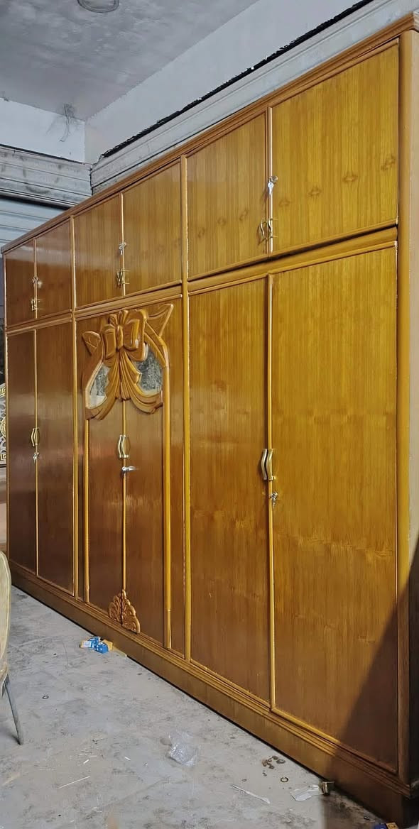 هذا كنتور ٦ أبواب ابو الملحق صاج داخل وخارج حتى الضهر صاج الارتفاع مترين ونص والعرض ٣امتار ونص  كنتور ابو 3 تزكام مكان بغداد شعله اكو توصيل


**إذا كنت صاحب هذا الإعلان وتريد حذفه لأي سبب، رجاءا أرسل رسالة إلى الدعم الفني**