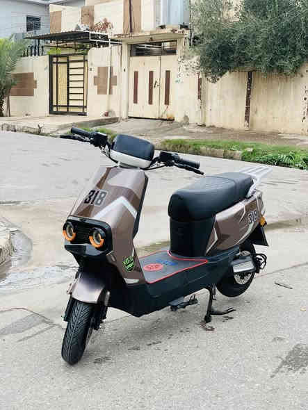 ماطور 318 🤎
بطريات 6 
ملف 2000 
صندوك الخلفي مجود 
نضيف حيل 🤎 
السعر 635 وبي مجال 
التواصل ***********
