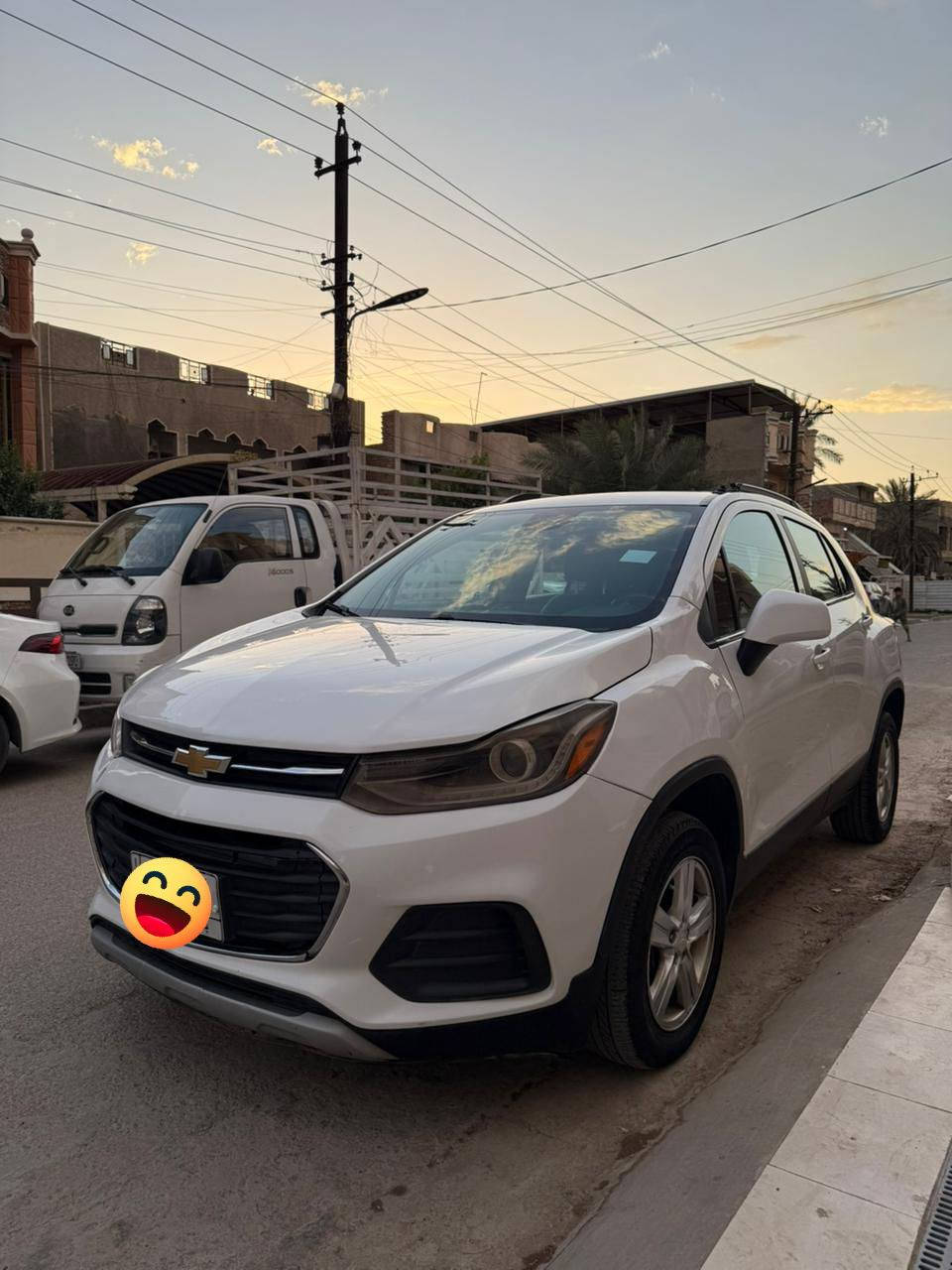 للبيع السعر 88 ورقه 
للاتصال *********** مجالها بسيط
شيفرولية تراكس موديل 2018  رقم بغداد 
محرك 1400 تيربو كير اوتو محرك وكير مكفولات 
التبريد والتدفئه شغالات 
بصمه . فتحه . شاشه . كاميرا . تشغيل عن بعد
كشن جلد كهرباء تحكم استيرن 
وارد امريكي حادثها بالجاملغ الامامي الايسر بدون دواخل 
بيها صبغ بالبابيتن جهة اليمين اثر طخه
شواصي لغود مكفولات
المكان بغداد
