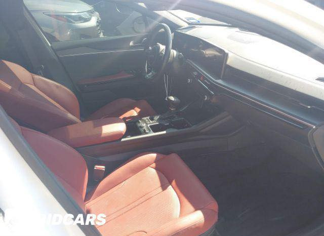 سلام عليكم 
K5 
موديل 25 
الضرر كما موضح 
واصله عمان 
السعر 160 وبيها مجال 
سياره فول الفول 
اي ستفسار هذا رقمي 
***********
