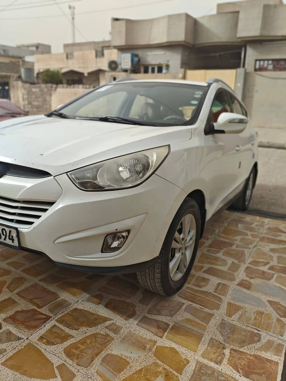 السلام عليكم
سياره للبيع 
نوعه لسياره توسان موديل 2013
الضرر تقليم باب االصندوق 
 ***********
