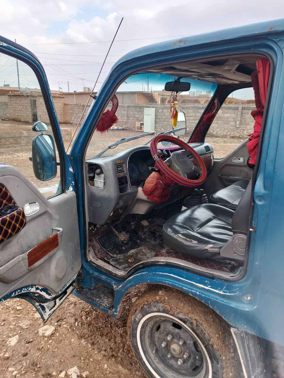 السلام عليكم كيا بزون 2001 للبيع كير اكسن محرك  شرط رقم السياره صلاح الدين مسطره شرط تحويل الاستفسارا على الرقم  ***********
