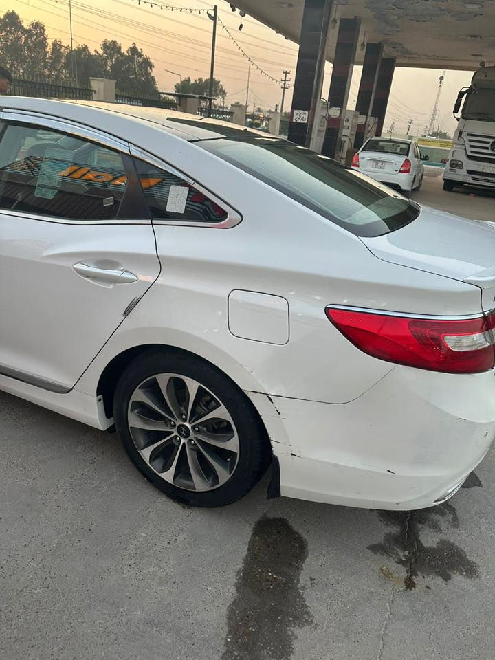 ازيرا ٢٠١٣ خليجي
فول مواصفات 
سعر ١١٨
***********
