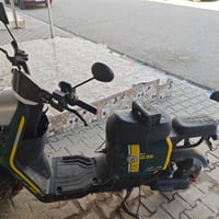 دراجة شحن للبيع R7 نظيف بالشرط انطي البطاريات سعر 400. الاتصال على الر...