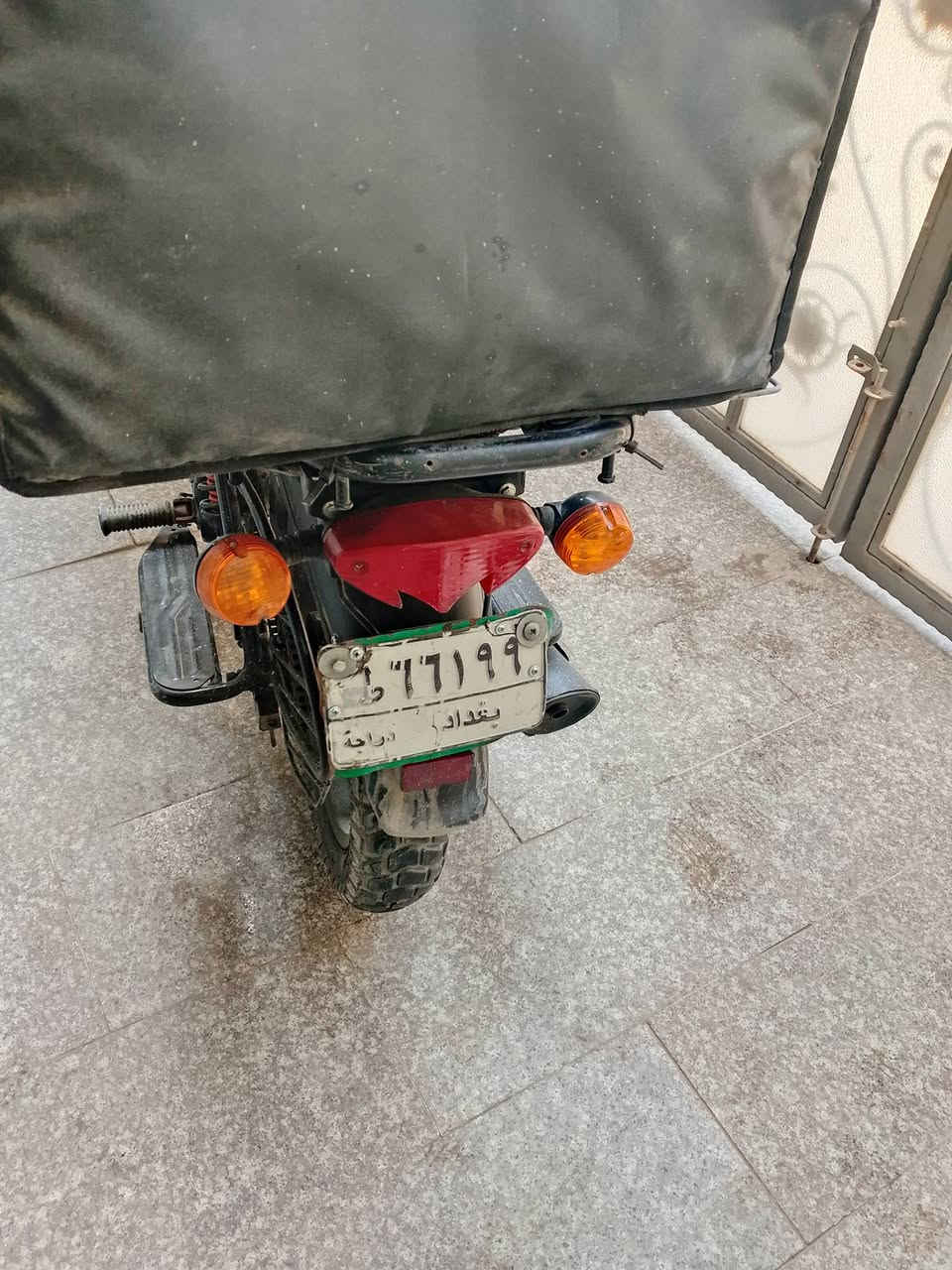 بوكسر للبيع 23 وبسمي الدراجه امجفتهه قبل 4اشهر رايدهه بمليونين وبيهه مجال كلش بصيط اشراي خابرني
***********
