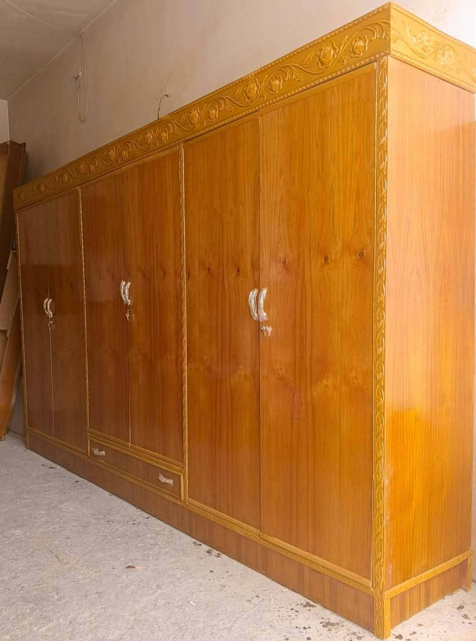 للبيع كناتير وبوفيه ميز تواليت
سعر كلمن سعر 

عنوان بغداد الشعله توصيل بغداد فقط


**إذا كنت صاحب هذا الإعلان وتريد حذفه لأي سبب، رجاءا أرسل رسالة إلى الدعم الفني**