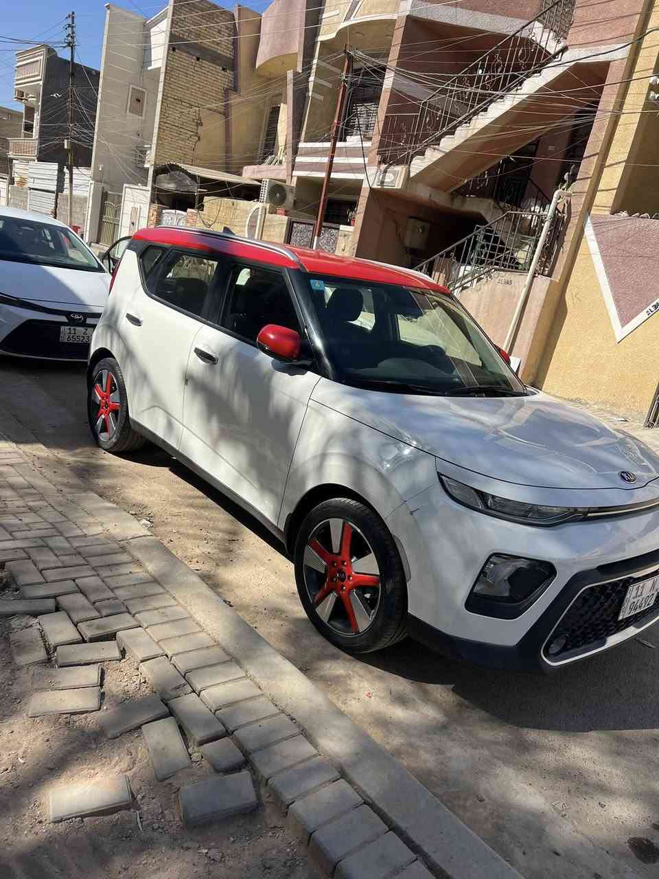 كيا صول 2020 خليجي بعدها زيرووو ماشيه 4500كم  مكينة 1600 شركة الدولية  رقم بغداد انگليزي باسمي مواصفات Two colors مري شفط حساسات تحكم استيرن  نظام ايكو مكينة كير تبريد صدر تخم تاير السيارة نظيفة جداً 
السعر 155$  
للاستفسار ***********
