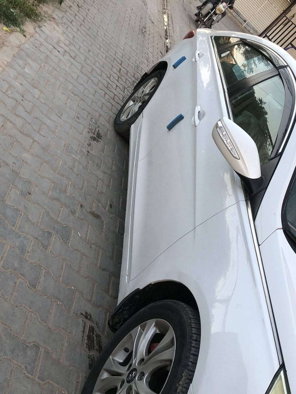 سوناته٢٠١٣ خليجي ٣ قطع صبغ بلا دواخل أثر شخط ومبين السياره خير من الله ١٢٠ وبيه مجال بسيط عنوان  بغداد محموديه تواصل ع خاص اوتصال ***********
