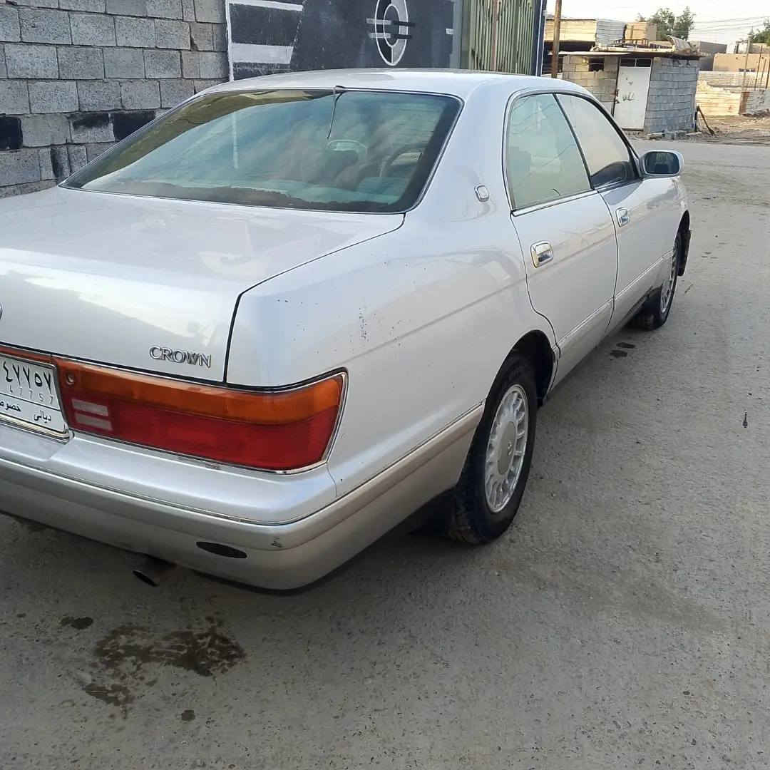 السلام عليكم اخوان سيارة بطة للبيع موديل 1993 رقم ديالى بسمي مشروع وطني لون ابيض لؤلؤي جام خضراوي طبي منفصل داخل رصاصي مكفولة من كص ونقل جثة وضربة قوية تخم تاير جديد كهربائيات شغالة مكينة 3000 جديدة وكير جديد سبير ما نازل مكاني بغداد المعامل حدادية 80/100.  السعر 60 وبيهة مجال   لاتصال ابو منتظر ***********.   منتضر ***********
