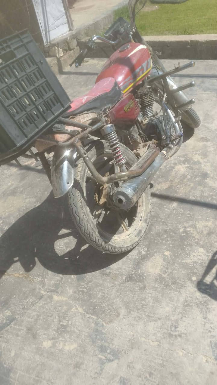 سلام عليكم دراجه للبيع
160 وبيه مجال بصيط 
ادمن حبيبي،،، لخاص مفتوح رقم الهاتف *********** واتساب
