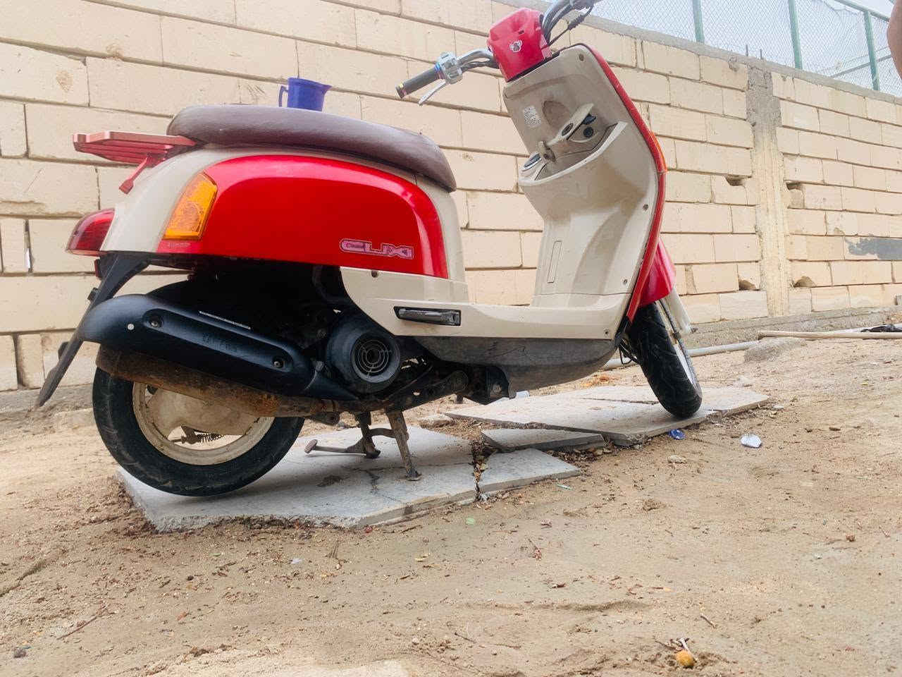 السلام عليكم دراجه بوليسي للبيع رمبه
مكفوله من الفتح كهرباء شغاله من الطول للطول شتريته قبل 9 اشهر  1200 رايده ب 800 

***********
