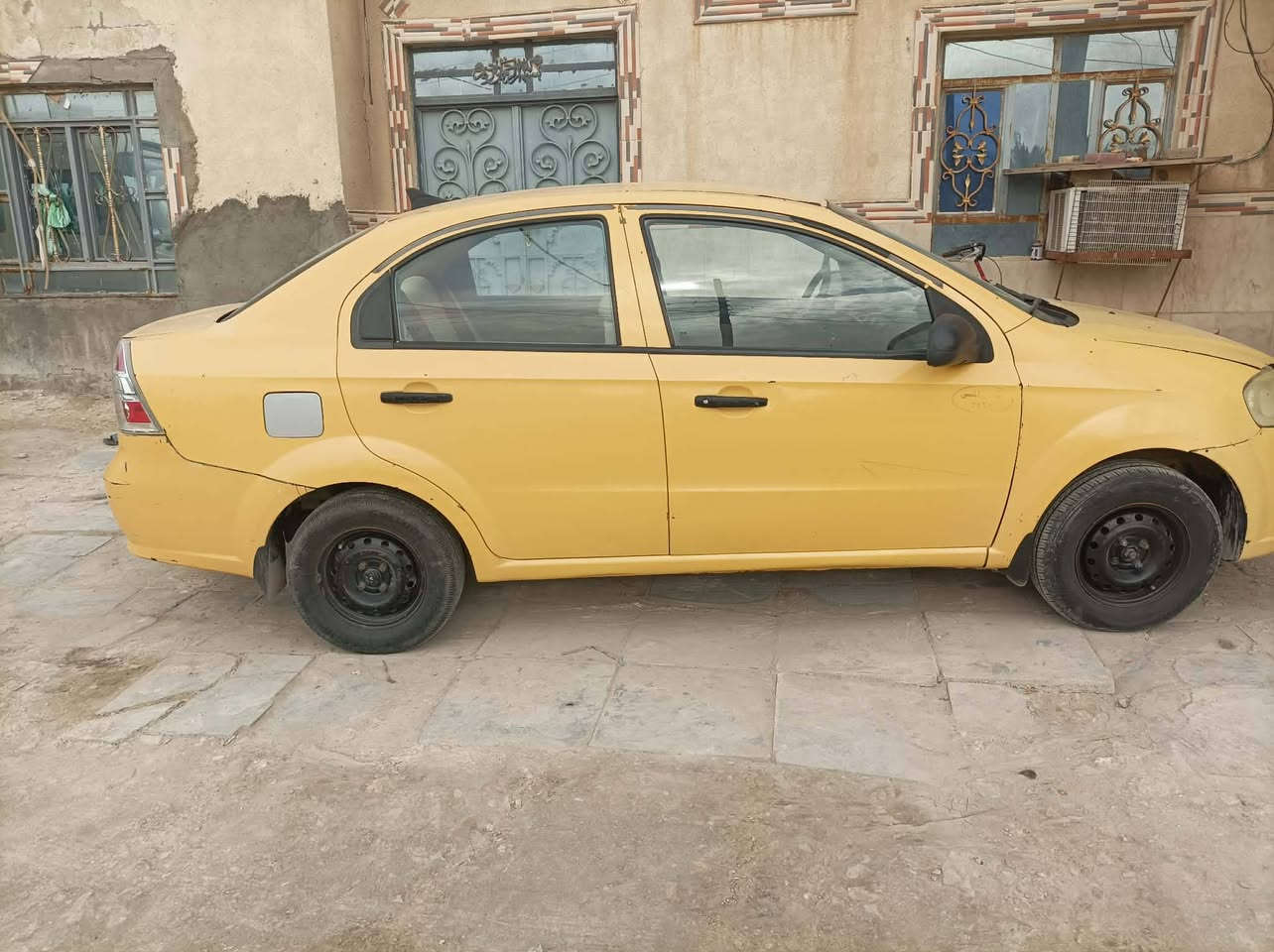 السلام عليكم افيو 11شركه العامه كير محرك جدد محرك المفتوح سياره بسمي سنويه لل30  سياره كامله ما ناقصه شي السعر 53 وبيه مجال***********السماوه
