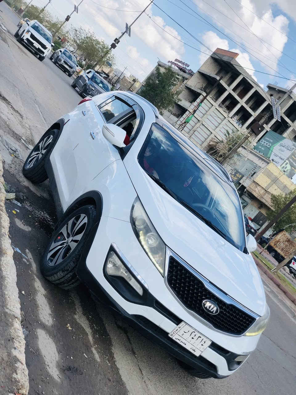 كيا سبورتج ٢٠١٤ (خليييجي) فول عدا البصمه
رقم بغداد بأسمي
 مكينة ٢٠٠٠ دووش لا تنقيص ولا تبخير مكفوله وكير مكفول صدر وتايرات جدد تبريد ثلج ❄️ 
السياره مكفولة من الحادث بس وكعت عليه قمرية مكفولة من الگلبة والچفية والسونار مرفق بالمنشور  بدون دواخل مكفولة شواصي ولغود مكفولات ماشيه ١٥٧ الف كيلو
پانوراما طكتين
اشاير بالمري
تحكم ستيرن
مري شفط
حساسات بلادي
كامرة دوارة
ويل كب فراشة
السيارة جاهزة وعليه ادامة كامله
مكاني بغداد الكرخ
السعر ١٢٠$
***********   وبي واتساب
