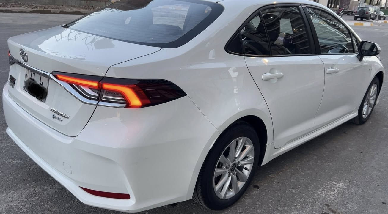 السلام عليكم
للبيع توتويا كورلا هايبرد 
الشكل الخليجي 
موديل 2024
ماشيه 26 الف كيلو 
سبير ما نازل
بيه بارد بلبنيد  مأشر بصور 
رقم بغداد تحويل مباشر 
السعر 144
مكان السياره بغداد 
للاتصال ***********
