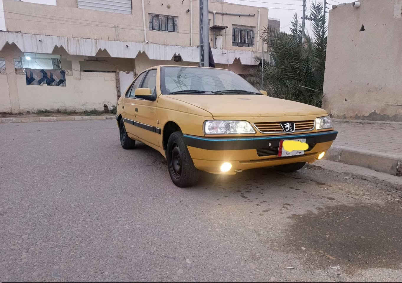 ياالله السلام عليكم 
بيجو 405 موديل 2012 سياره حلوه مكينه بدايه خيط كير جديد حداديه جديده سنويه 2027 مصفره هيئه وغرامات سعره 28 وبيه مجال كلش قليل مكان السياره ميسان المجر الكبير تفاصيل اكثر ***********
