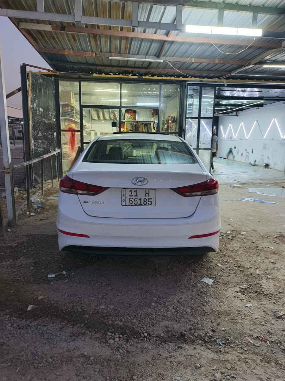النترا سوبر ٢٠١٨ مايحتاج اذكر مواصفات سوبر السياره كلش جديده بيها مكانات زغار كرت تكحيل ودعاميات صبغ جماليه صدر لوك تخم تاير جديد  محرك عل وضع شركه ماكاني بغداد التاجي 
السعر ١٤٥ 
*********** متوفر واتساب
